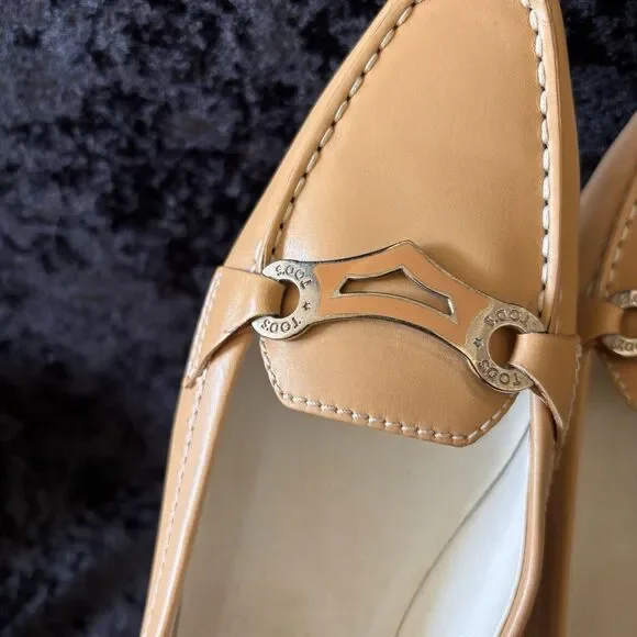 Tod’s Beige Size 7 Loafers - Picture 4 of 8